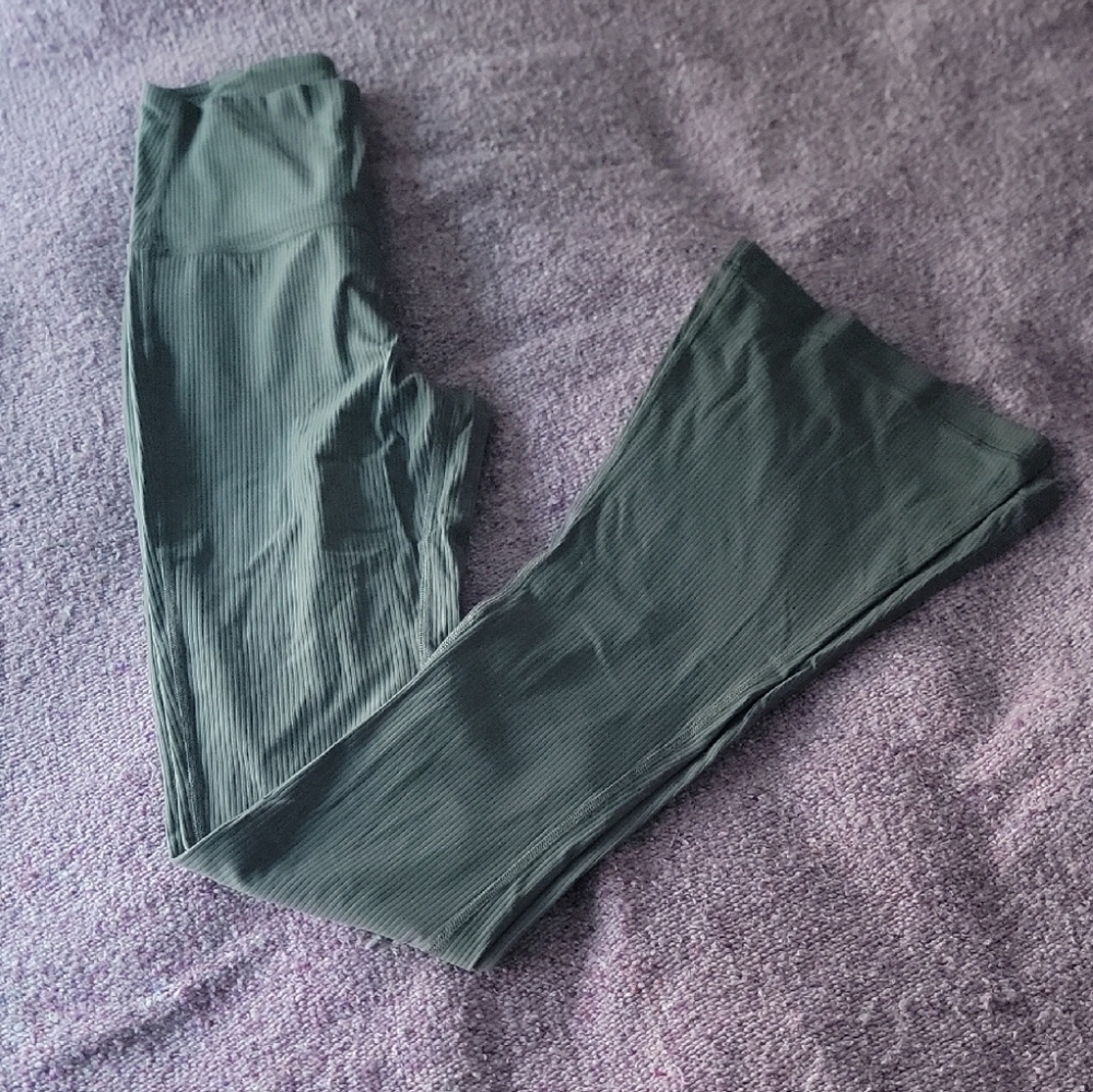 Lululemon Athletica Gray Mini Fare Ribbed Leggings